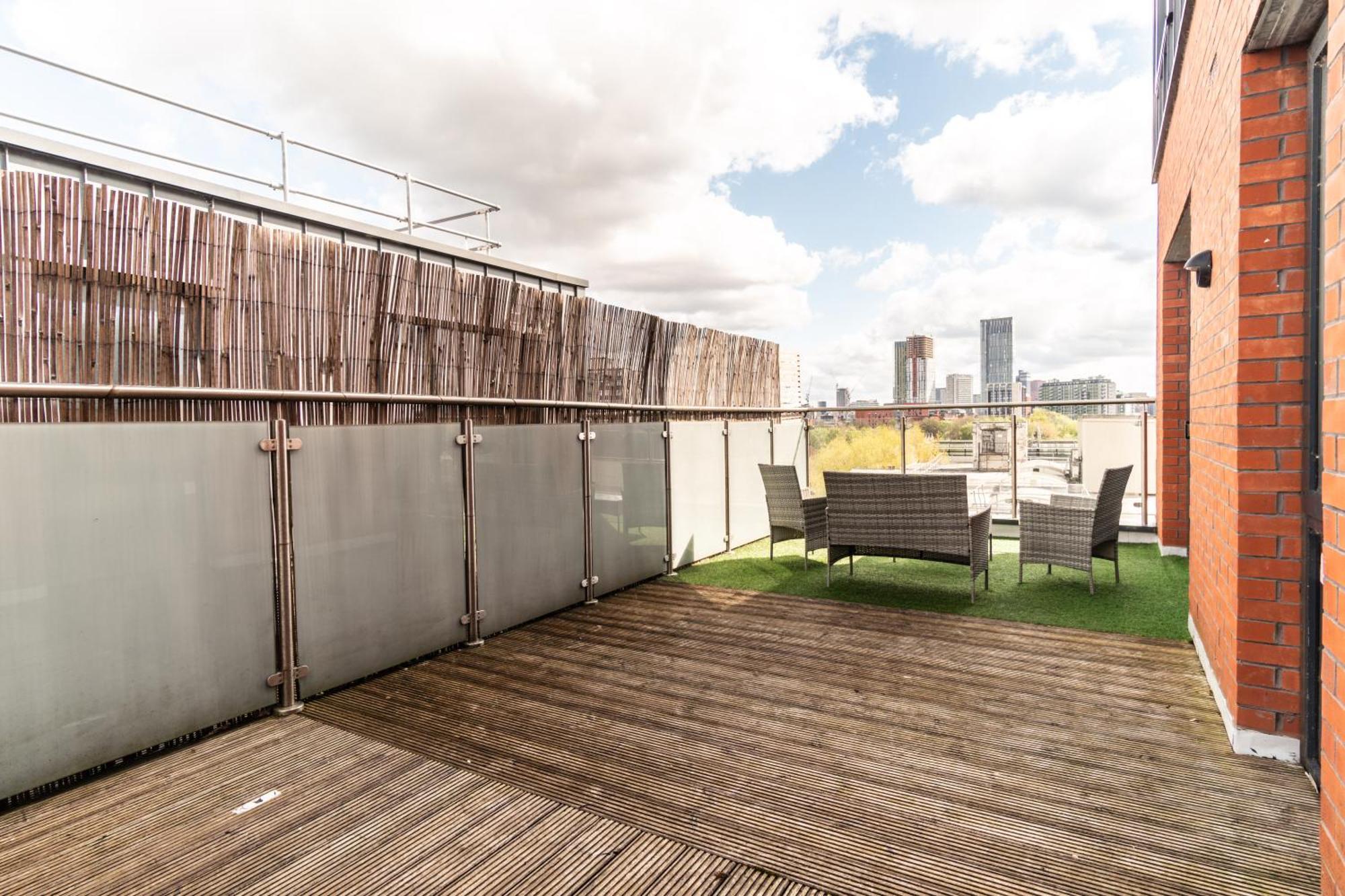 Prime Location 1 Bed Penthouse Apartment Manchester Eksteriør bilde